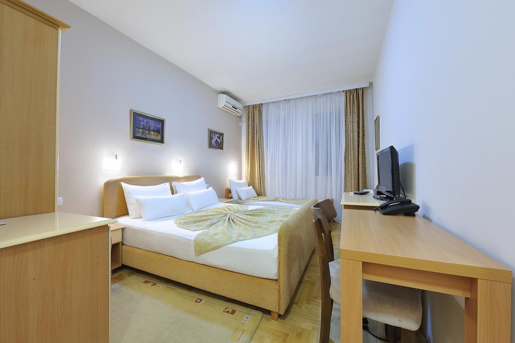 Hotel Dragovic Смедерево Экстерьер фото